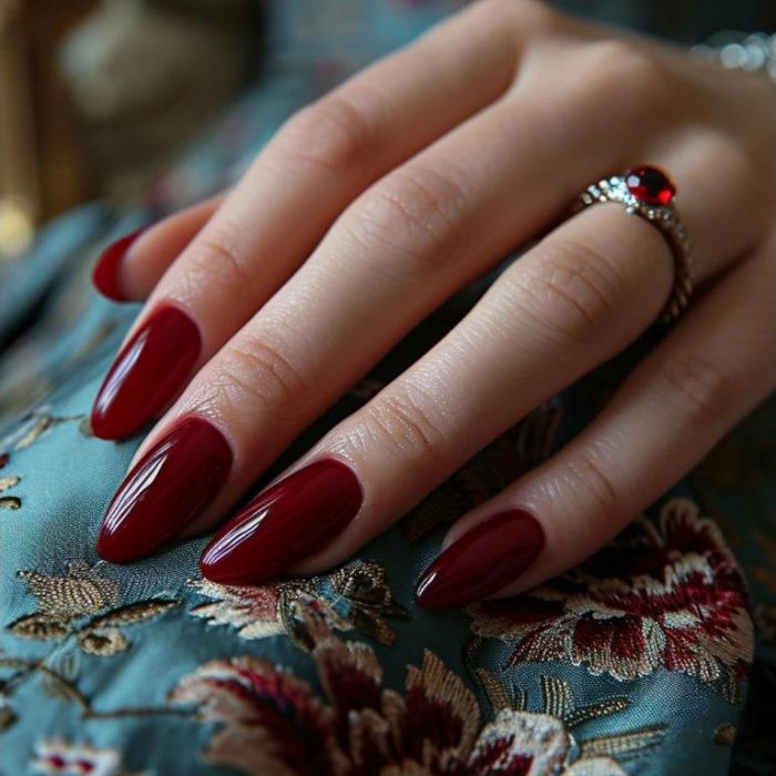 smalto semipermanente rouge noir ceramic eniinails