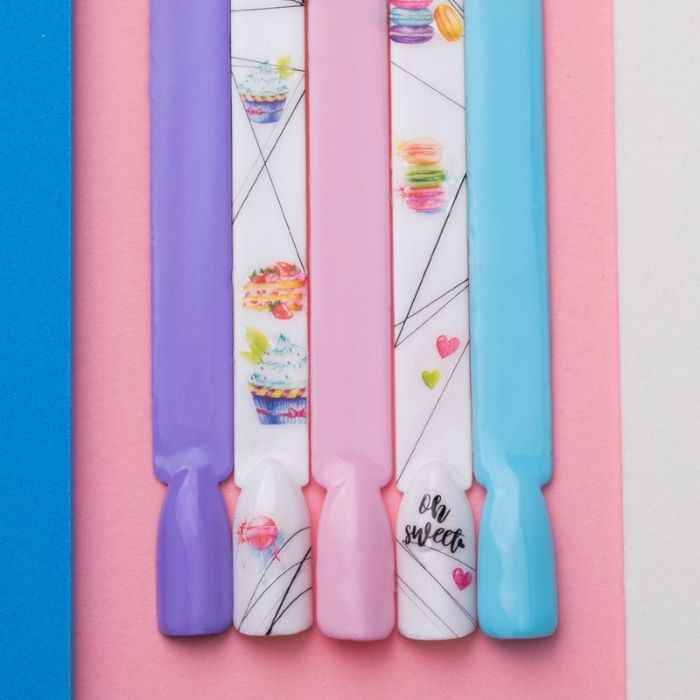 Sticker #30 nail art