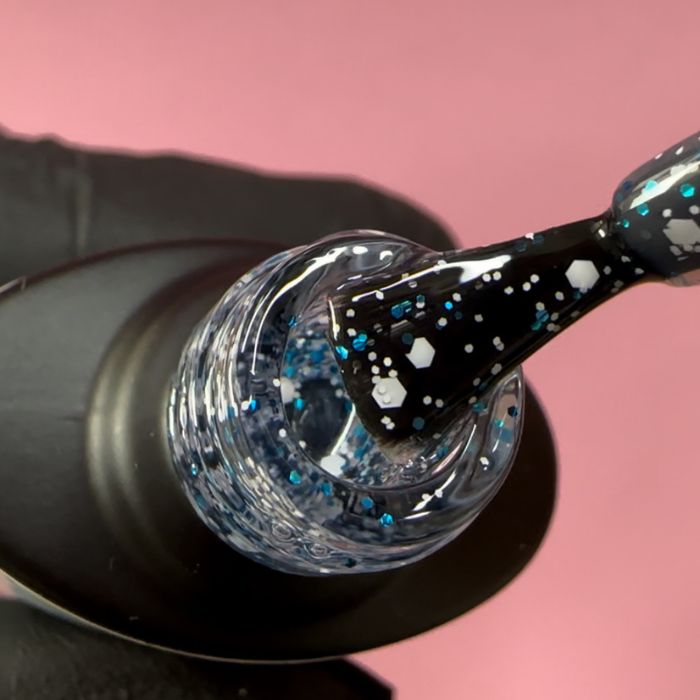 smalto per unghie fiocchi di neve bianchi e blu eniinails