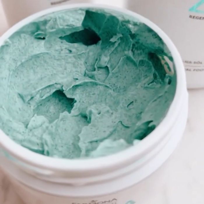 farmona nivelazione scrub per piedi