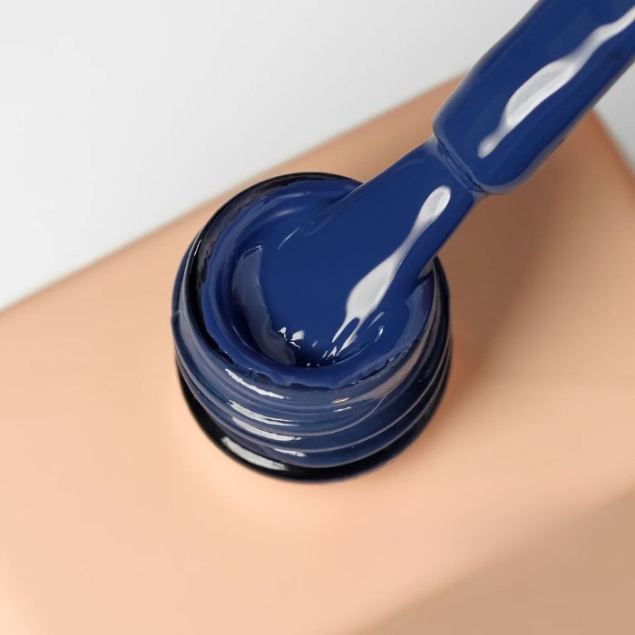 smalto semipermanente per unghie blu
